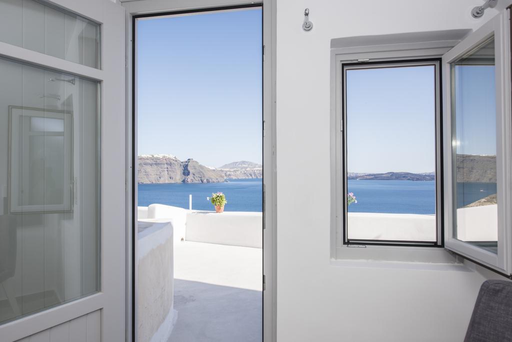 Ambition Suites (Adults Only) Oia  Exterior foto